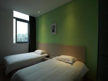 Motel 168 Shanghai Pudong Huinan Metro Station Tesco Zewnętrze zdjęcie